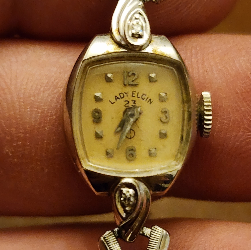 10K WHITE GOLD- 23 Jewel LADY ELGIN  -  Vintage  -  DIAMONDS  -  RUNS WELL